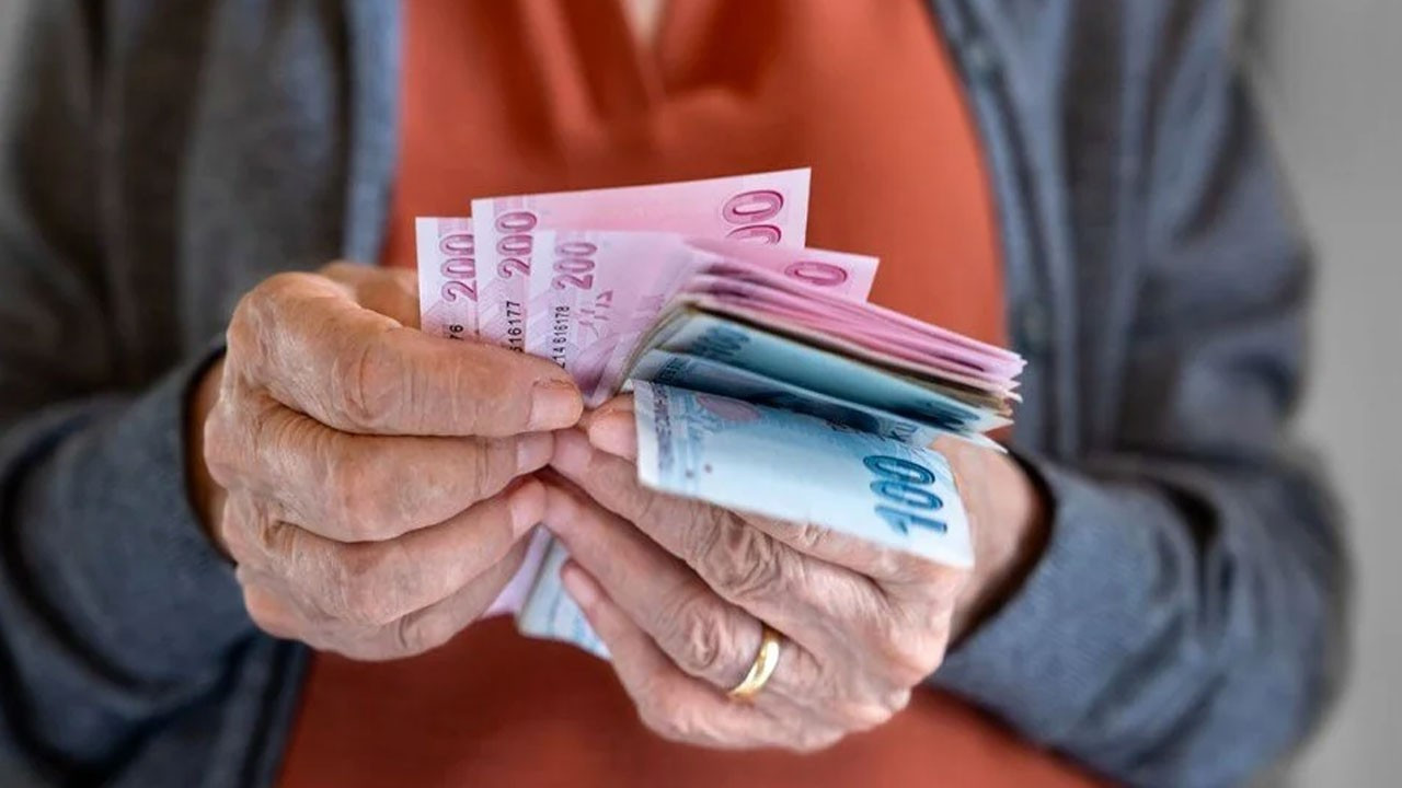 Göçü kaymakamlık değil ekonomi politikaları çözer Göçü kaymakamlık değil ekonomi politikaları çözer