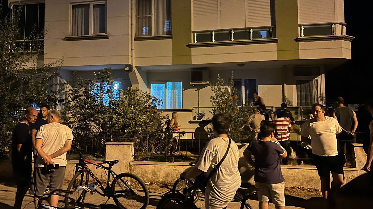 CHP'li Belediye Başkanı Aras'ın ailesinin evine molotoflu saldırı CHP'li Belediye Başkanı Aras'ın ailesinin evine molotoflu saldırı