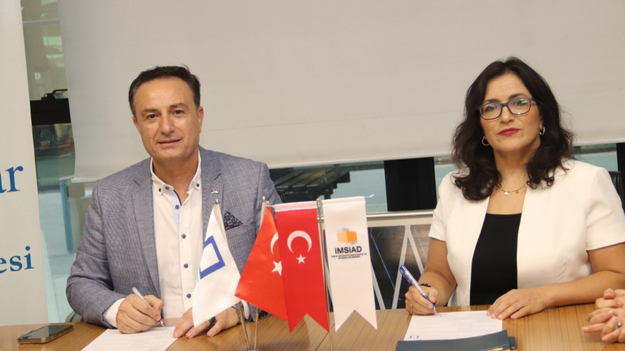 Mimarlar ve müteahhitler ortak akıl için masaya oturdu