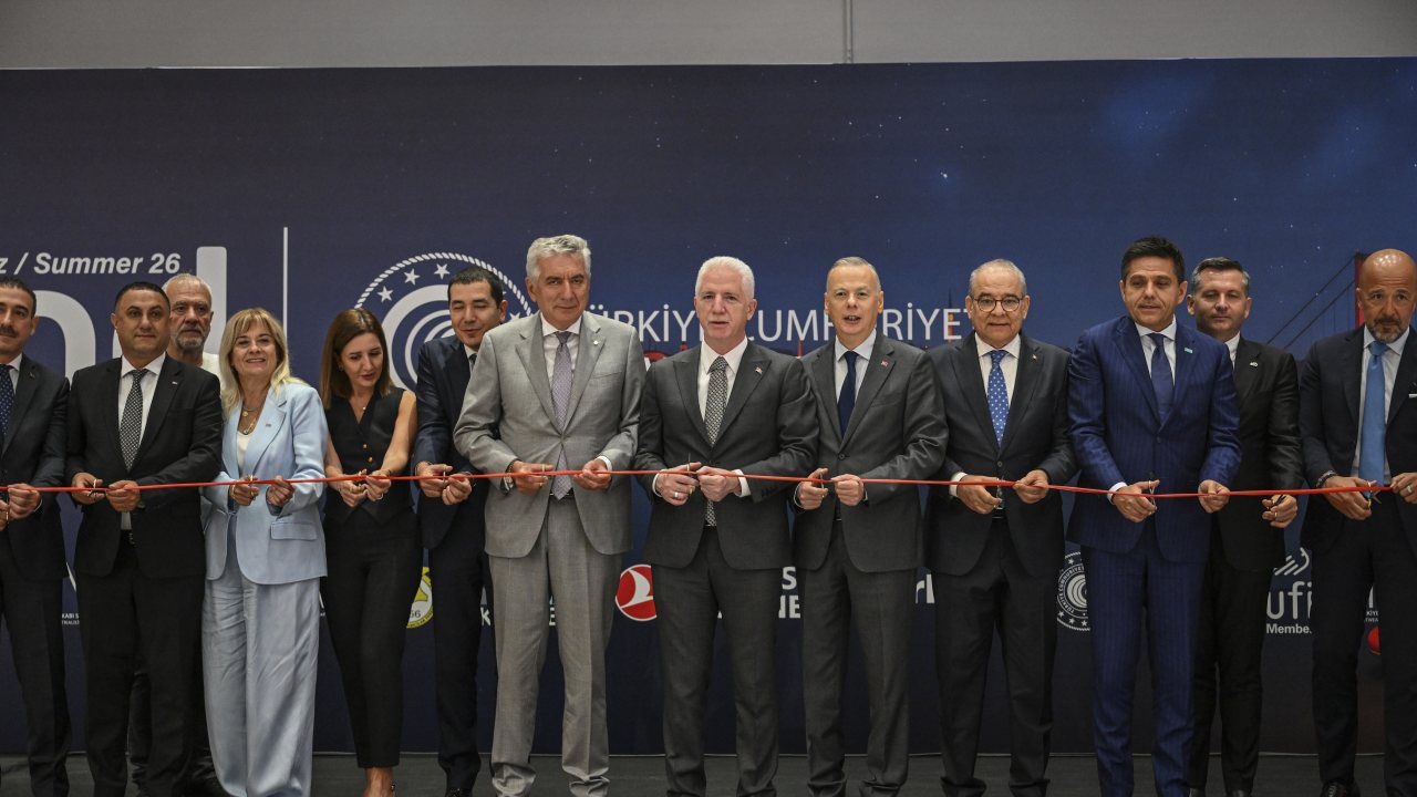 ‘Üç ayakkabıdan biri ithal, Trump modeline ihtiyaç var’