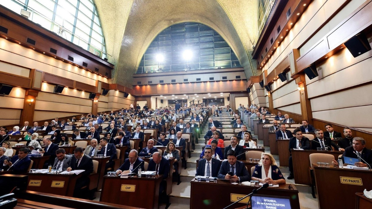 İBB'nin 2 ilçedeki taşınmazları Hazine'ye devredildi